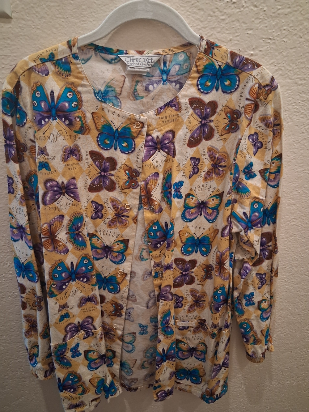 Cherokee Butterfly Womans Nursing Scrub Butterflys Snap Closure SM Long Sleeve